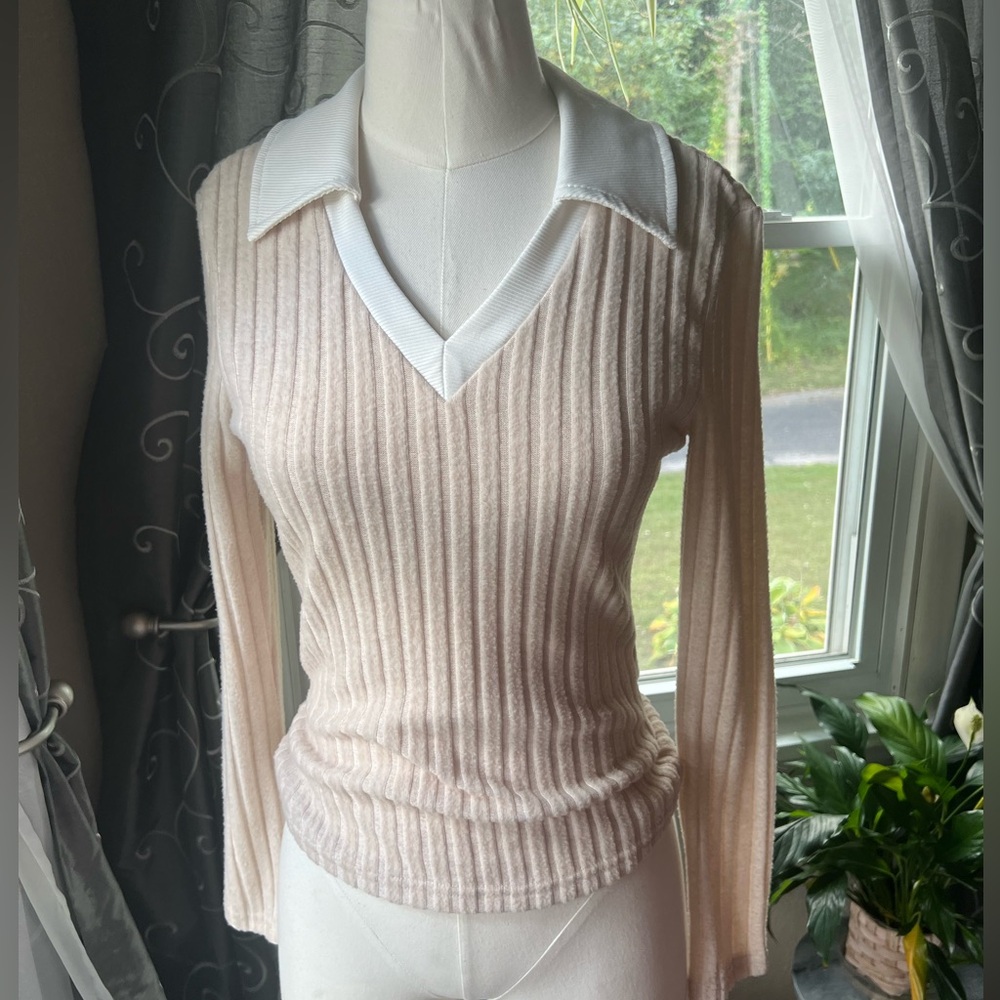 Women's Ribbed V-Neck Blouse - Cream